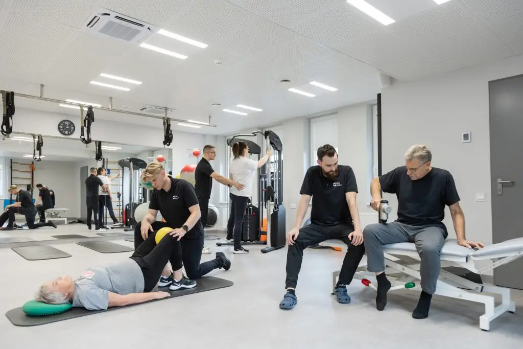 individual physiotherapy sessions after joint replacement gijos clinic lithuania